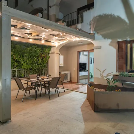 Apartment Colino *